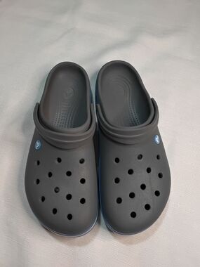 CROCS Classic Clog in Charcoal with Blue Accent Sz 13 Slip-on.